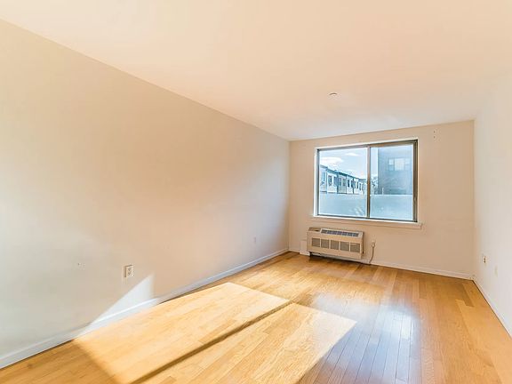 4th image of 3330 61st St APT 205