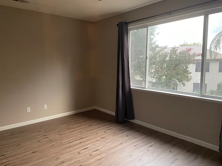 702 Quail Run Cir — Photo 35
