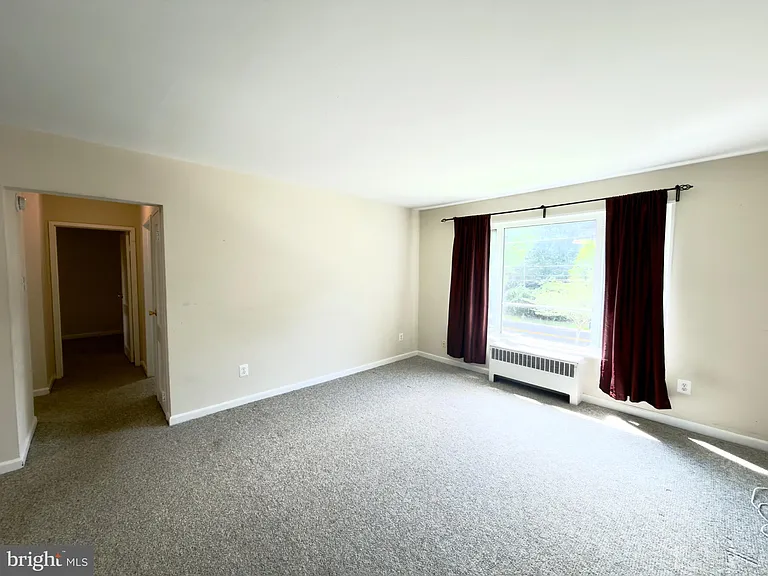 10311 Montrose Ave #202 — Photo 10