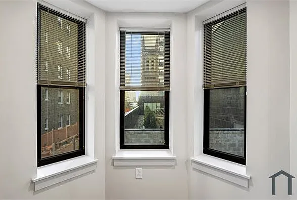 1904 Sansom St #202 — Photo 14