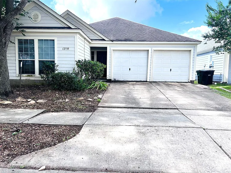 12735 Wisteria Park Dr — Photo 11