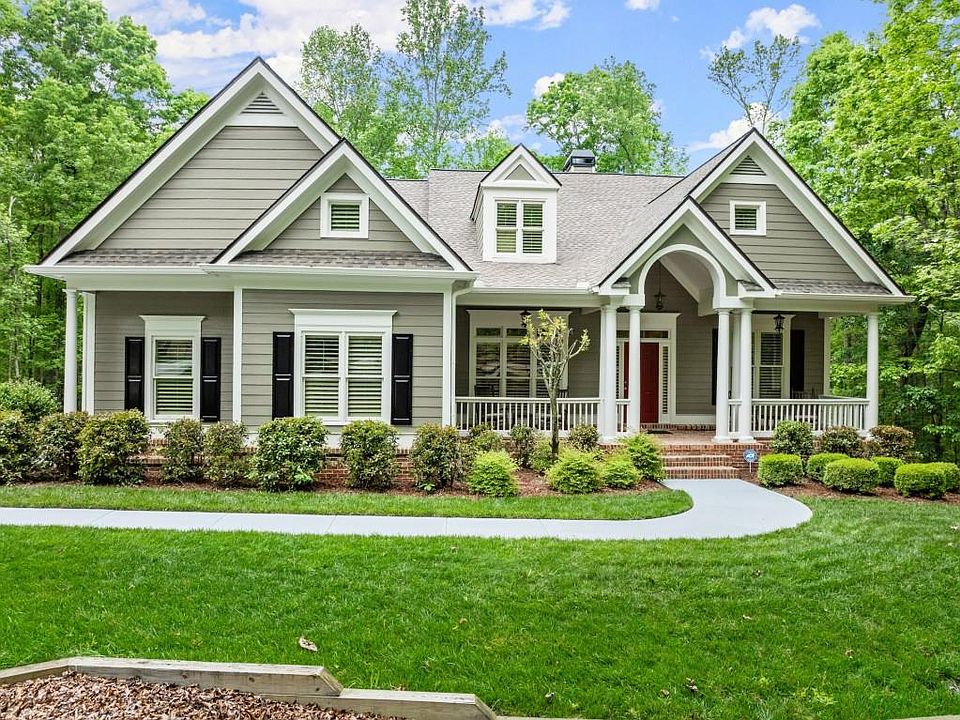 1st image of 264 Crooked Tree Dr