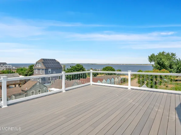 10 5th Street, Highlands, NJ 07732