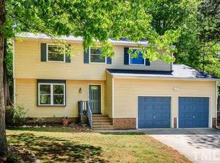 112 Vineyard Ln, Cary, NC 27513