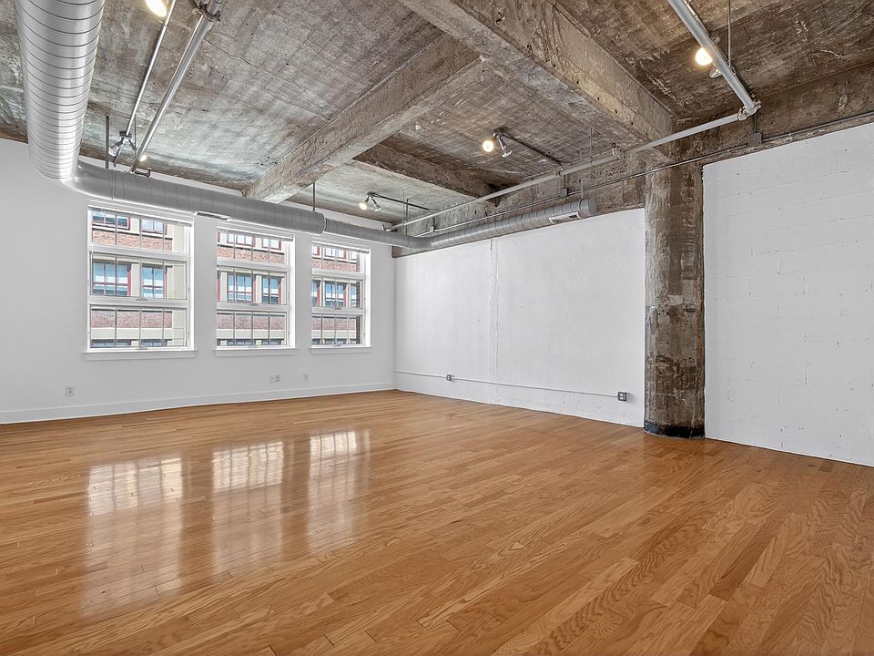 1st image of 140 Bay St APT 5E