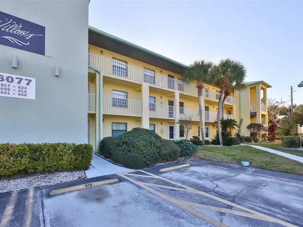 6077 113th St APT 610, Seminole, FL 33772