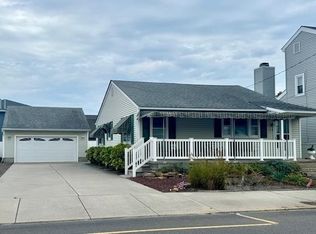 313 E Monterey Ave, Wildwood Crest, NJ 08260