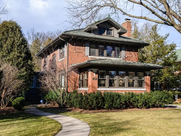(undisclosed Address), River Forest, IL 60305
