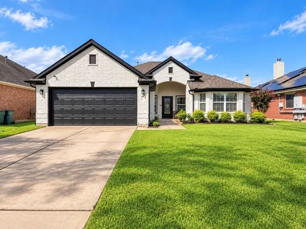 5202 Camarosa Dr, Pasadena, TX 77504