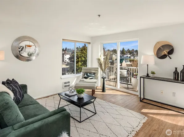3648 Whitman Avenue N #C300, Seattle, WA 98103