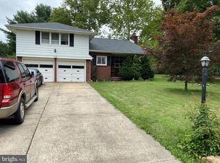 125 Hillside Dr, Robbinsville, NJ 08691