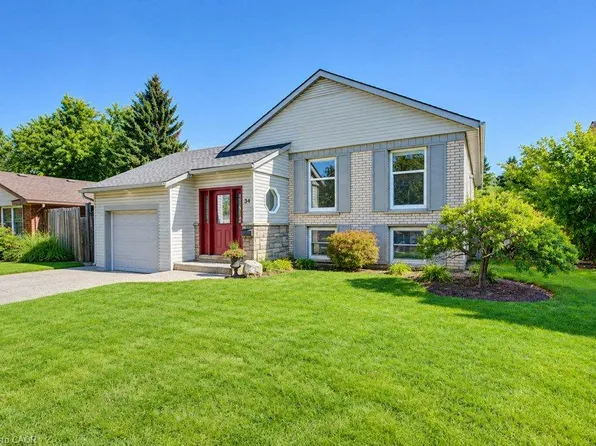 34 Wayne Dr, Kitchener, ON N2A 1M2
