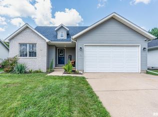 817 Cypress Dr, Colona, IL 61241