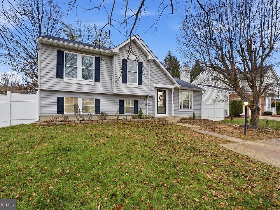 1st image of 28 Sunrise Ct