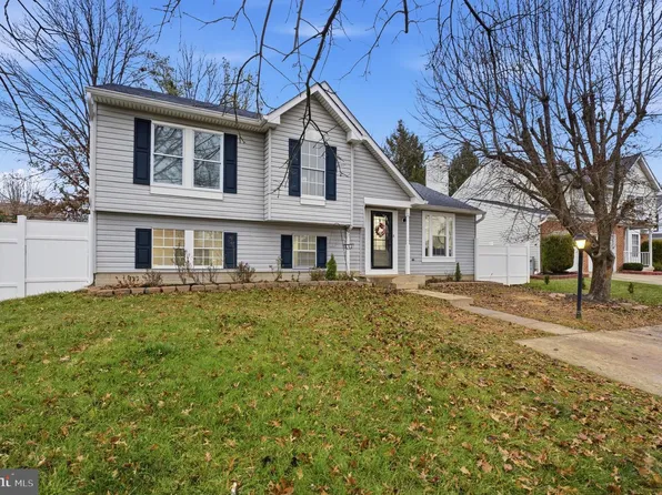 28 Sunrise Ct, Randallstown, MD 21133