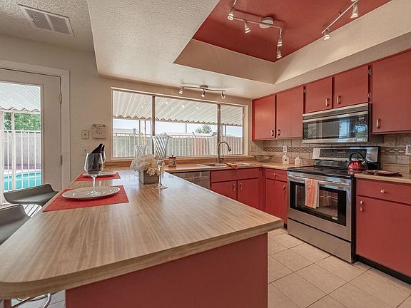 5th image of 5744 S Farmer Ave