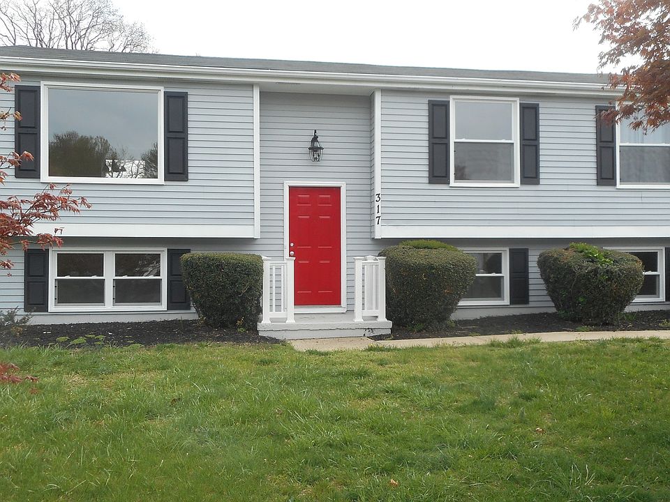 1st image of 317 Cloverfield Ln