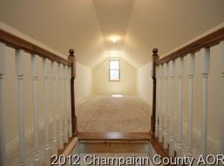 814 Woodspring Dr, Mahomet, IL 61853