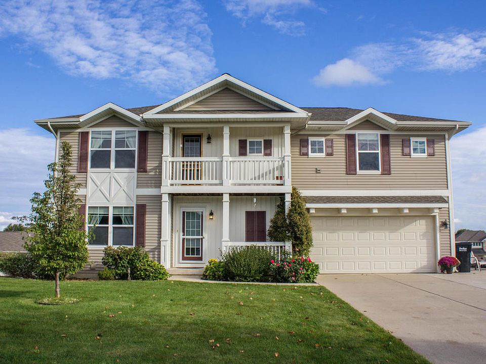 1st image of 611 Oldfield Dr SE