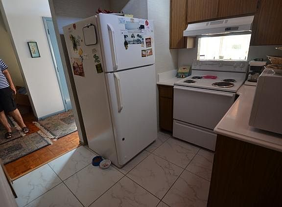 2nd image of 1585 Tarpon Center Dr APT 4