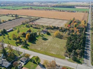 2495 Division Rd N, Kingsville, ON N9Y 2E5