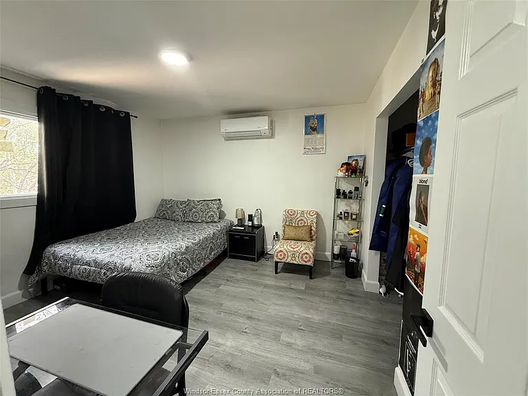 3150 Peter St #10 — Photo 3