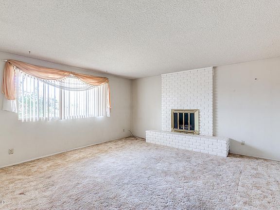 5th image of 3701 W Frier Dr