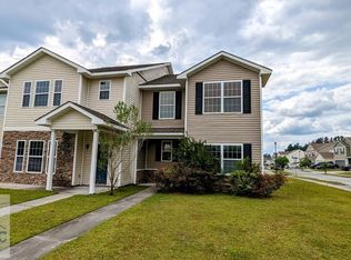 409 Valdez Ct, Hinesville, GA 31313