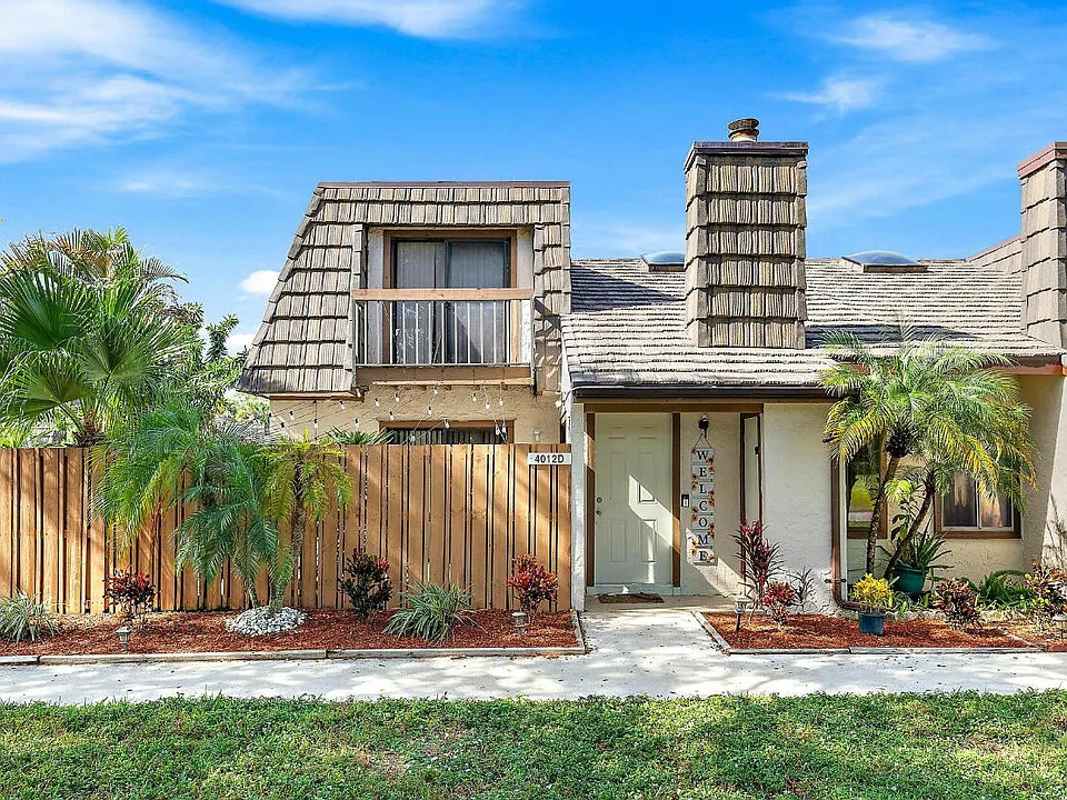 4012 Palm Bay Cir #D