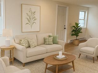 97 Victoria Ave APT 2, Cranston, RI 02920