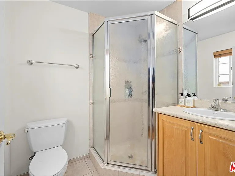 5029 Lemona Ave — Photo 47