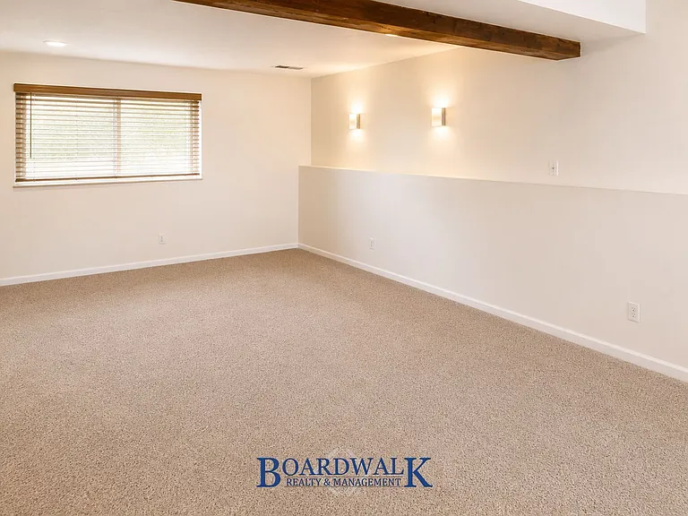 3303 W Hector Dr — Photo 18