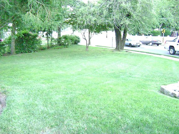 2nd image of 251 N Brookside Ave