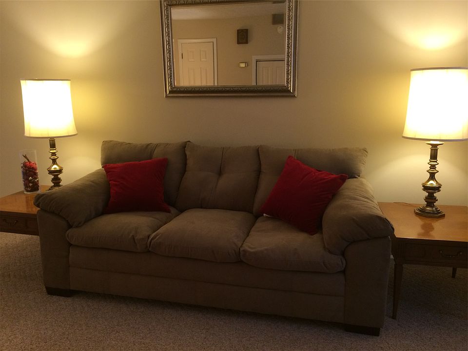 1st image of 404 Eastley Ct APT 3