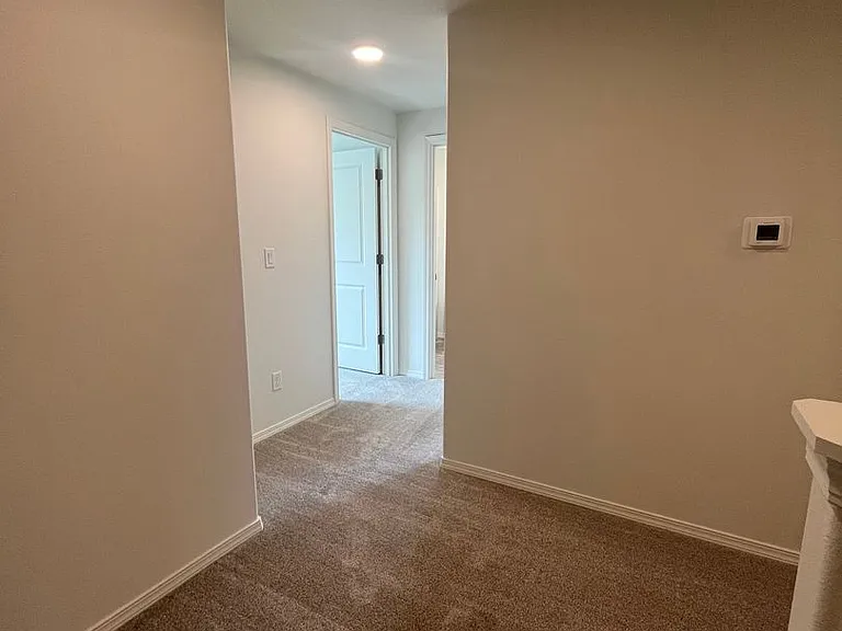 975 W 27th Ave — Photo 10