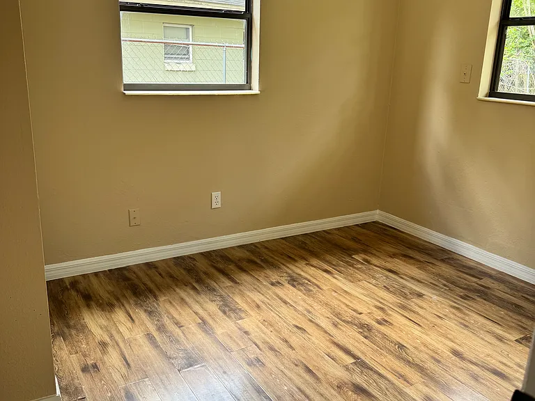 1802 Selleen Dr — Photo 9