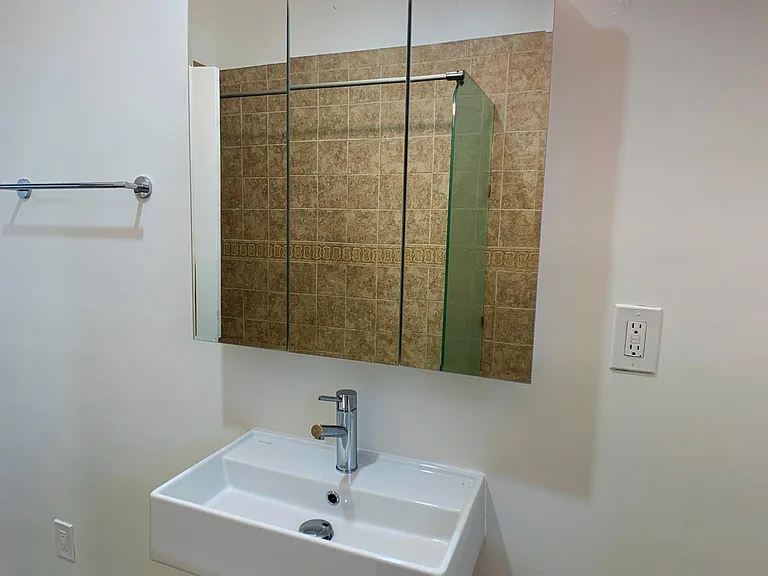 830 Lasalle St #3 — Photo 17