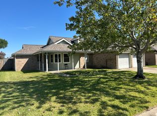 1913 Wildwood Dr, Deer Park, TX 77536