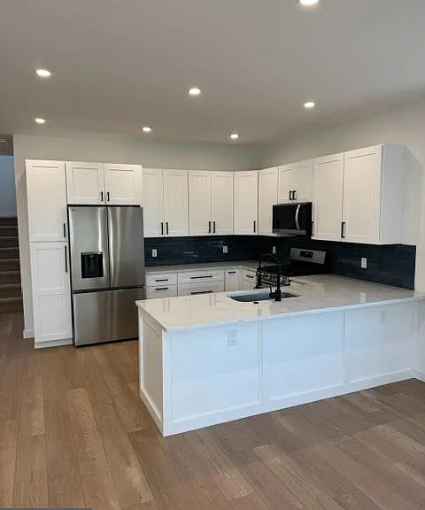 18 Pine St — Photo 3