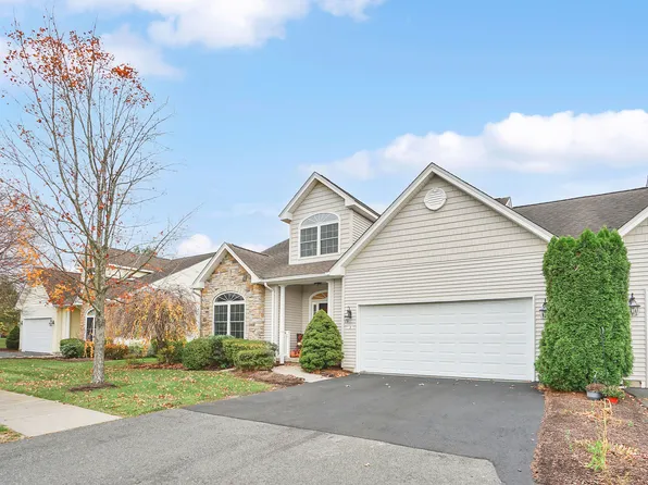 3 Green Briar Drive #3, Suffield, CT 06078