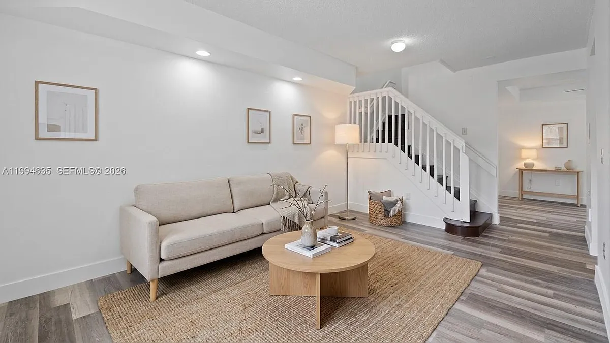 Building Photo - 8625 SW 152nd Ave #243