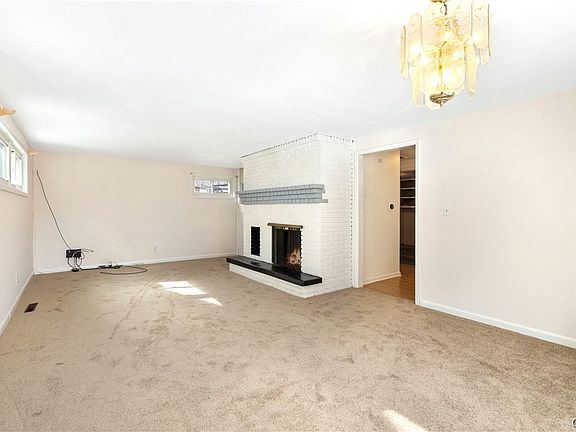 4th image of 108 Terraceview Rd