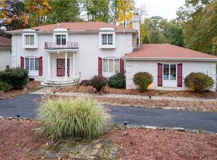5594 Engleton Ln, Girard, OH