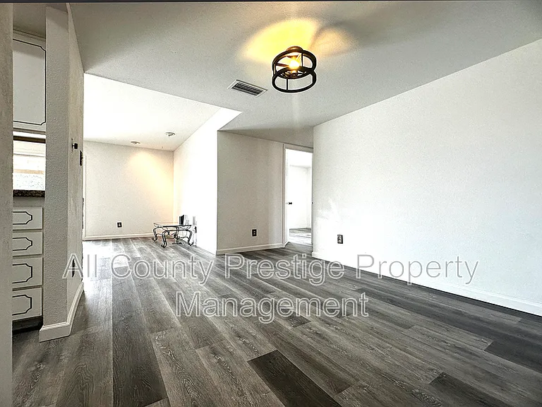 3459 W Dailey St — Photo 15