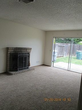 1st image of 1325 Farmington Dr
