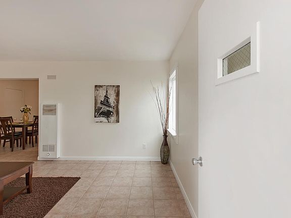 4th image of 3071-73 Luna Ave