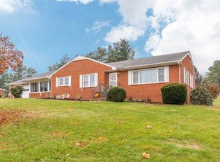 51 Aero Dr, Waynesboro, VA 22980