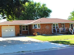 412 Washington Ave, Sheldon, IA 51201