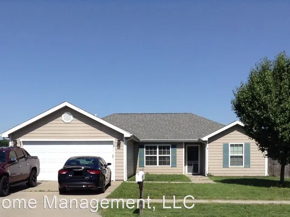 1749 14th Street Pl, Junction City, KS 66441