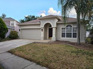 18423 Meadow Blossom Ln, Tampa, FL 33647